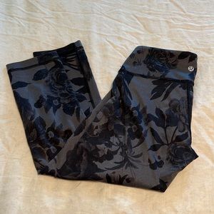 Lululemon floral capri pants
